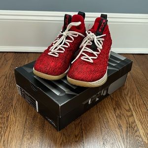 Lebron XV LOW men’s sneakers